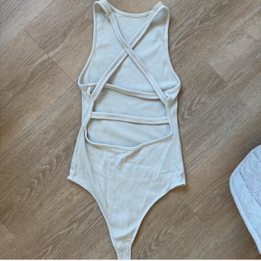 Agolde Cream Bodysuit with Textured Fabric and Strappy Back